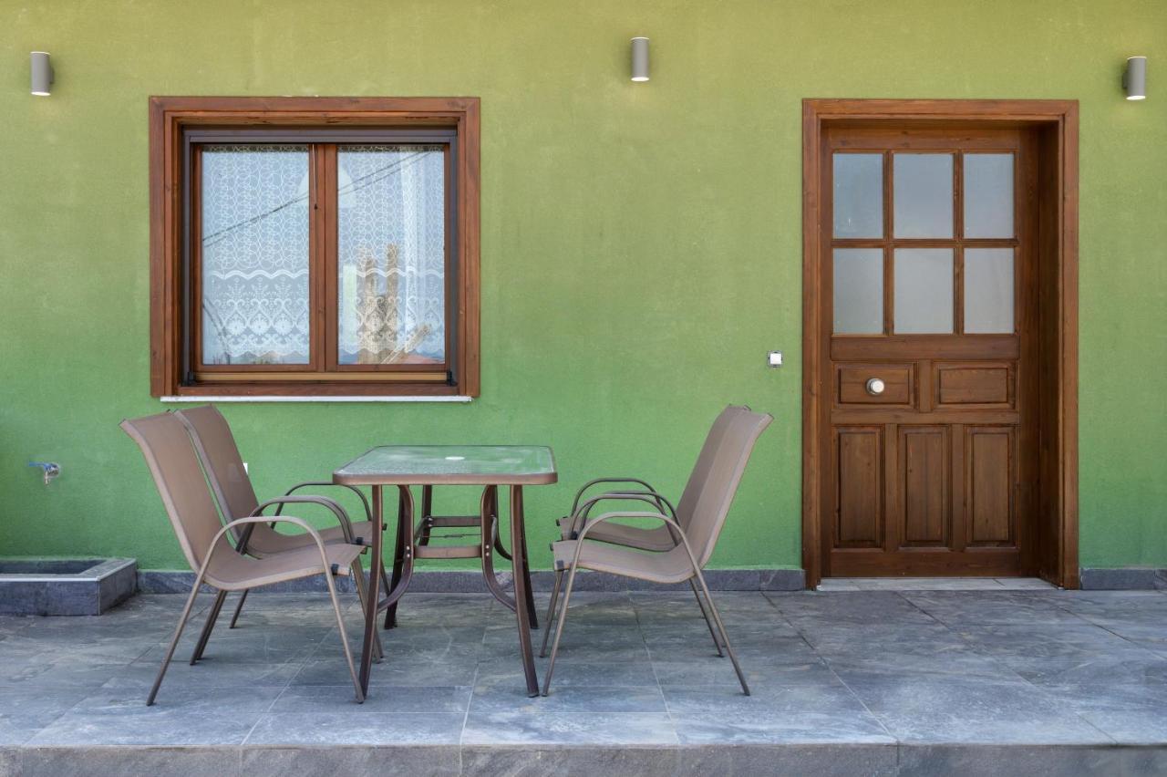 Danai House 3 Apartment Nea Roda Exterior photo
